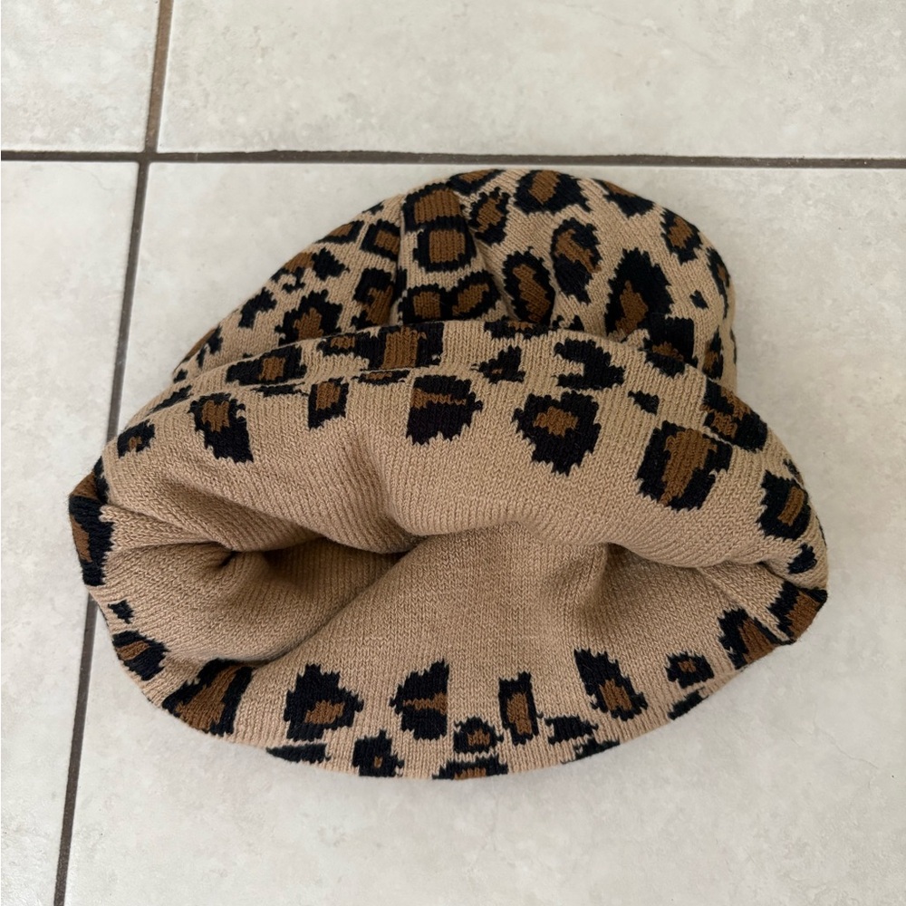 Leopard Pattern Knit Beanie - Picture 2 of 2